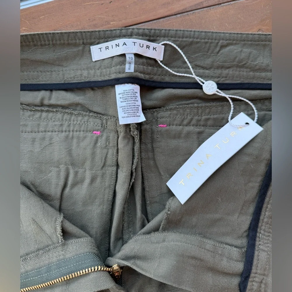 Trina Turk Isley Cargo Pants Size 10 NWT Olive Jacquard Camo, Pink Stitch, $278 - Picture 2 of 12